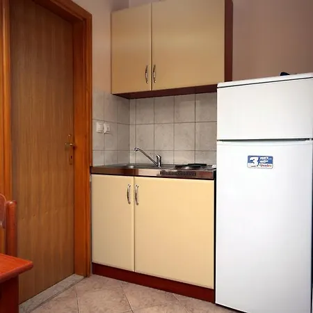 Studio Duce 4852a Apartment *