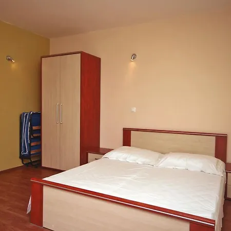 Apartment Studio Duce 4852a Dugi Rat